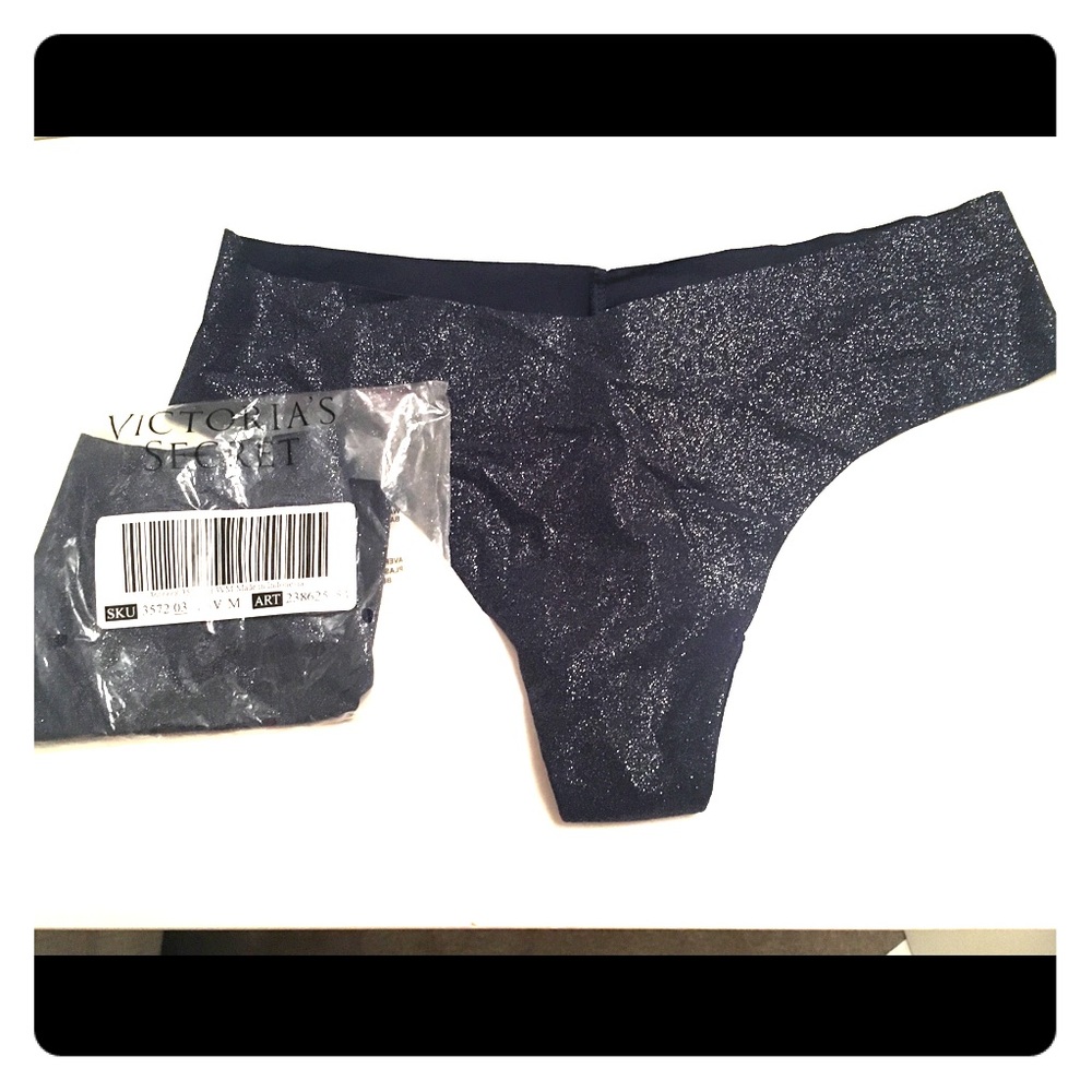 Victoria’s Secret Raw Cut Thong